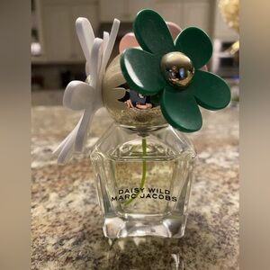 Marc Jacobs Daisy Wild 1 oz Women's Perfume